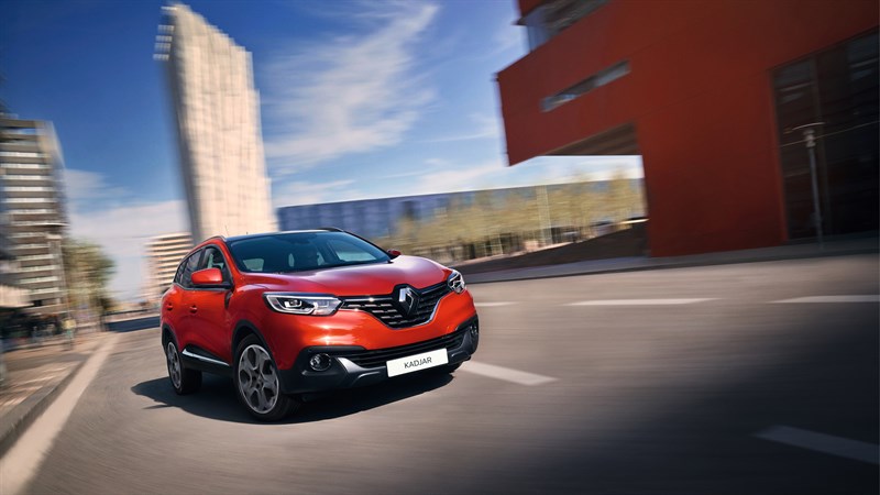 Renault KADJAR - Véhicule rouge en ville