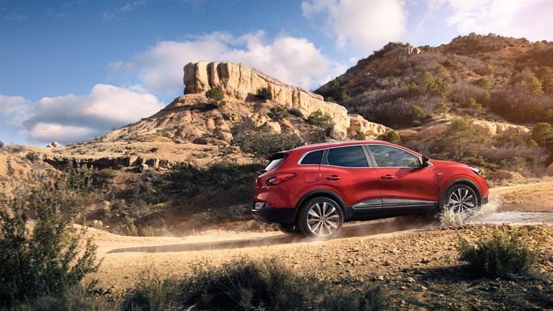 Renault KADJAR - Véhicule rouge sur piste